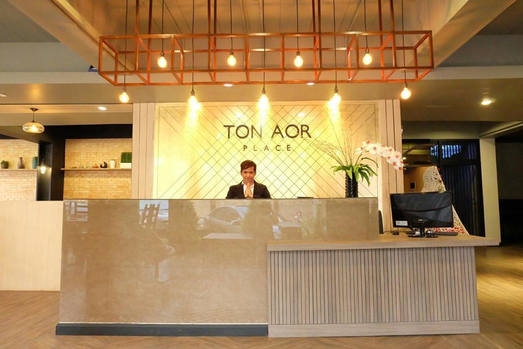 Ton Aor Place Hotel Banguecoque Exterior foto